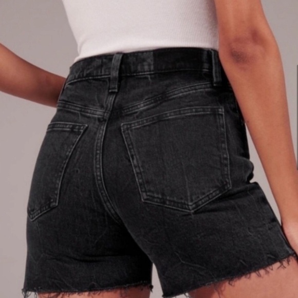 Abercrombie & Fitch Black High Rise 4" Button Fly Cut Off Jean Shorts size 10 - Picture 2 of 9